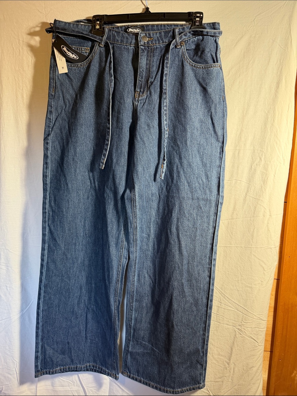 Wide-Leg Barrel Buffalo Women's Jeans with Waist Tie in Medium Blue Denim